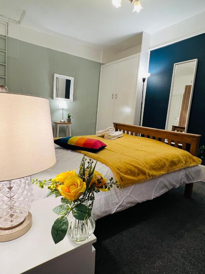 2-Bedroom Plus Living Room Flats Near Edgware Road London Exterior foto