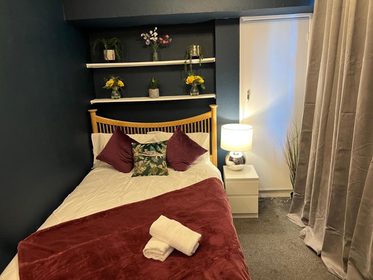2-Bedroom Plus Living Room Flats Near Edgware Road London Exterior foto