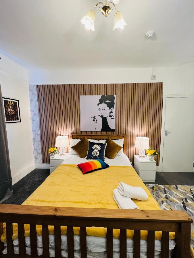 2-Bedroom Plus Living Room Flats Near Edgware Road London Exterior foto